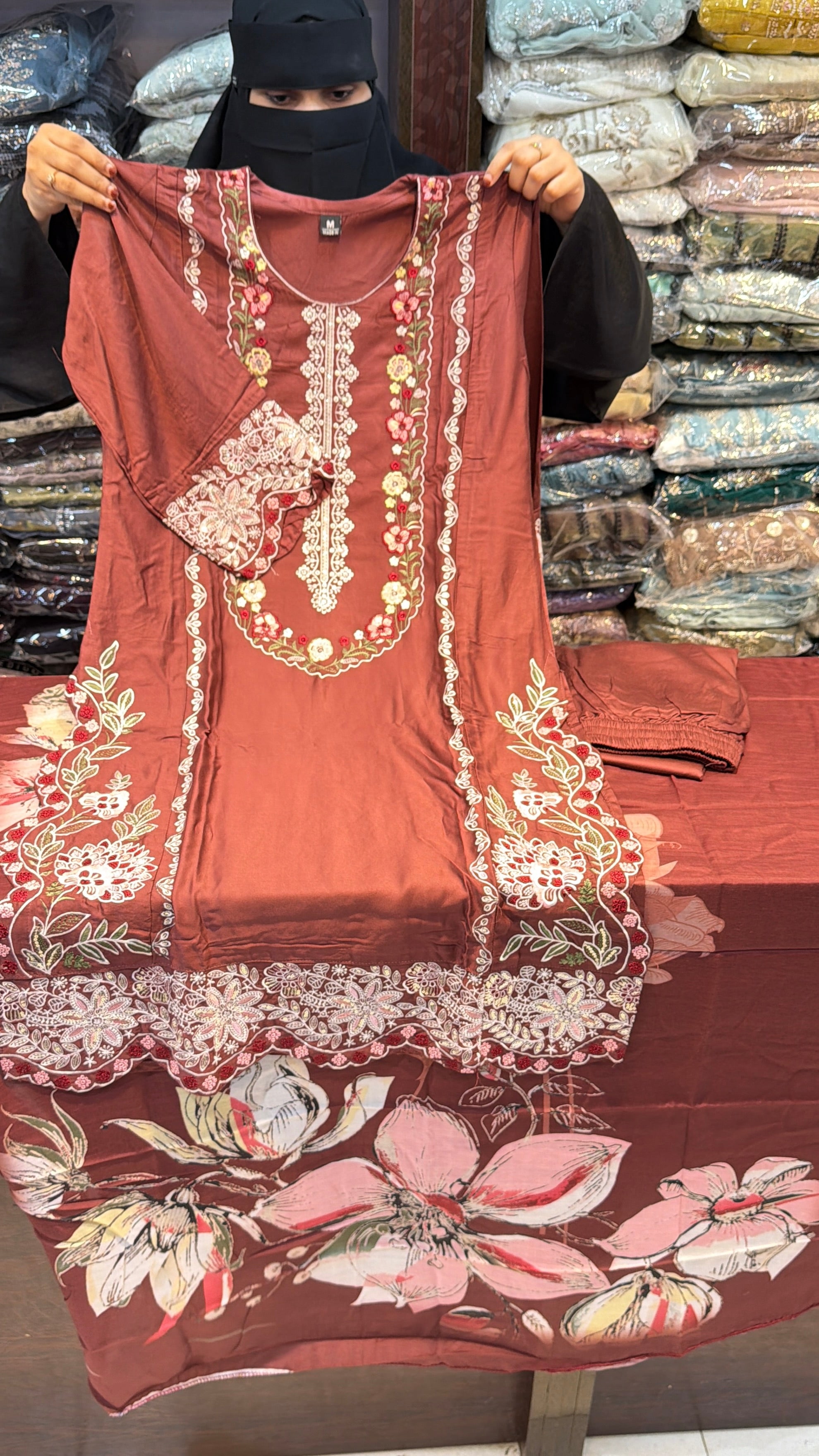028 Pakistani Embroidered suits