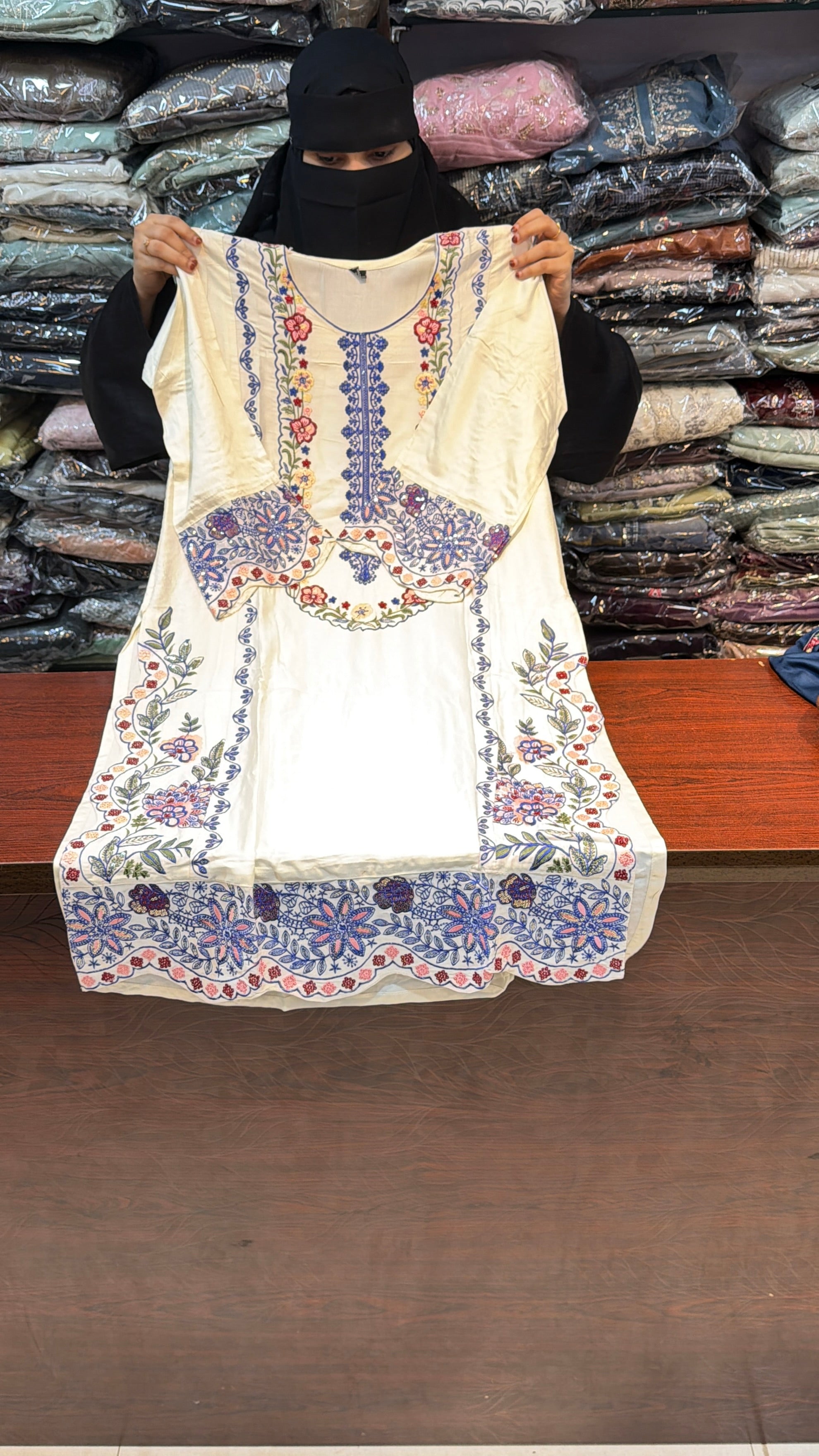028 Pakistani Embroidered suits