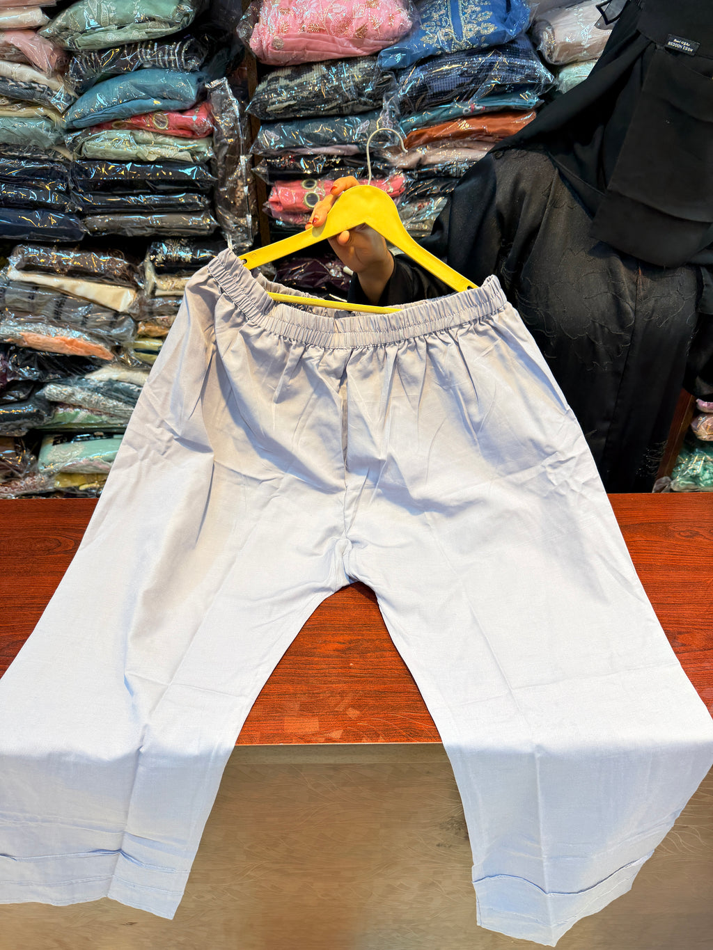 038 Lawn Suits
