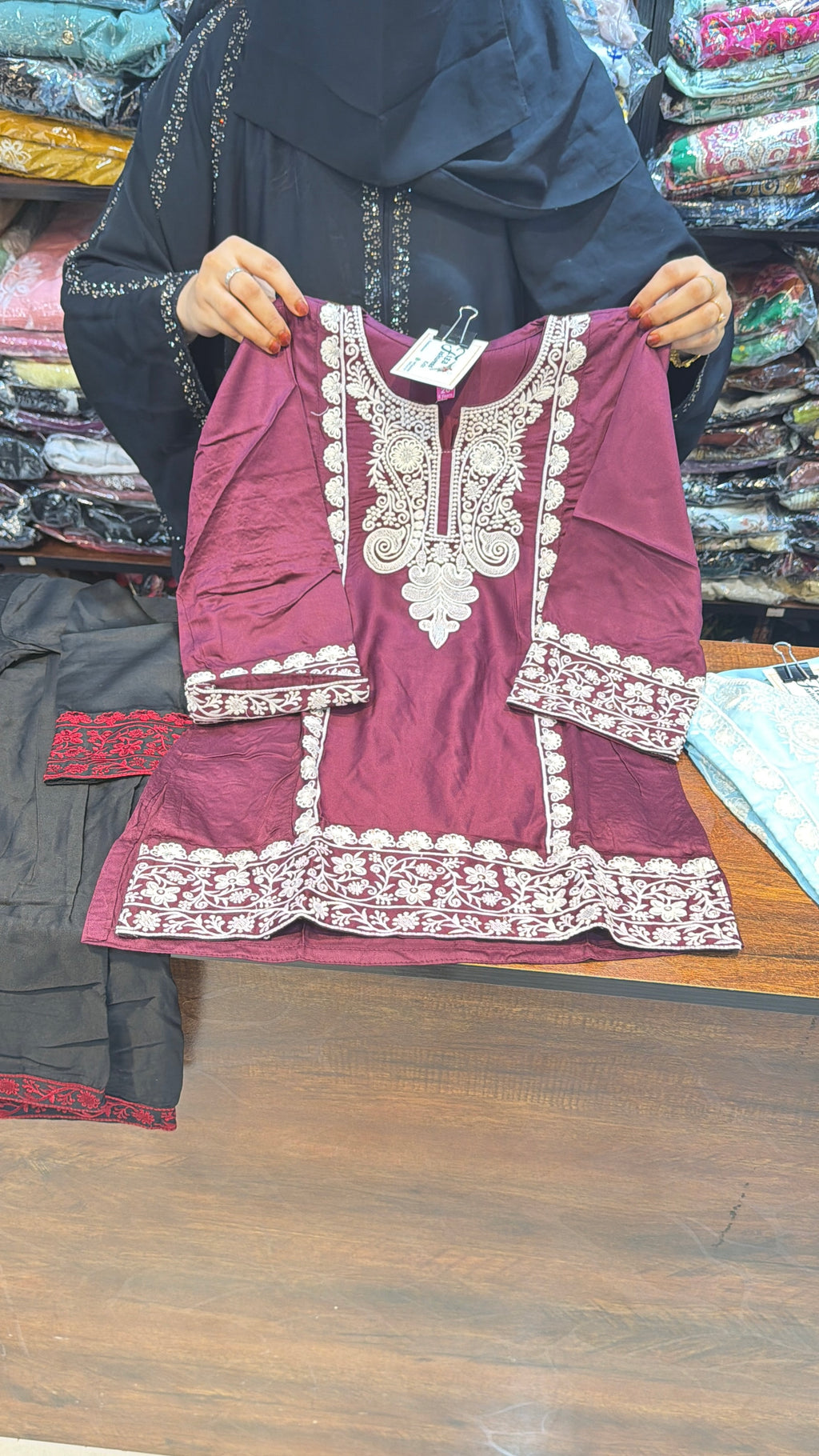 039 Kids Karachi suits