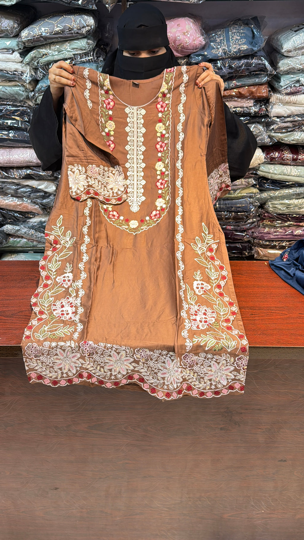 028 Pakistani Embroidered suits