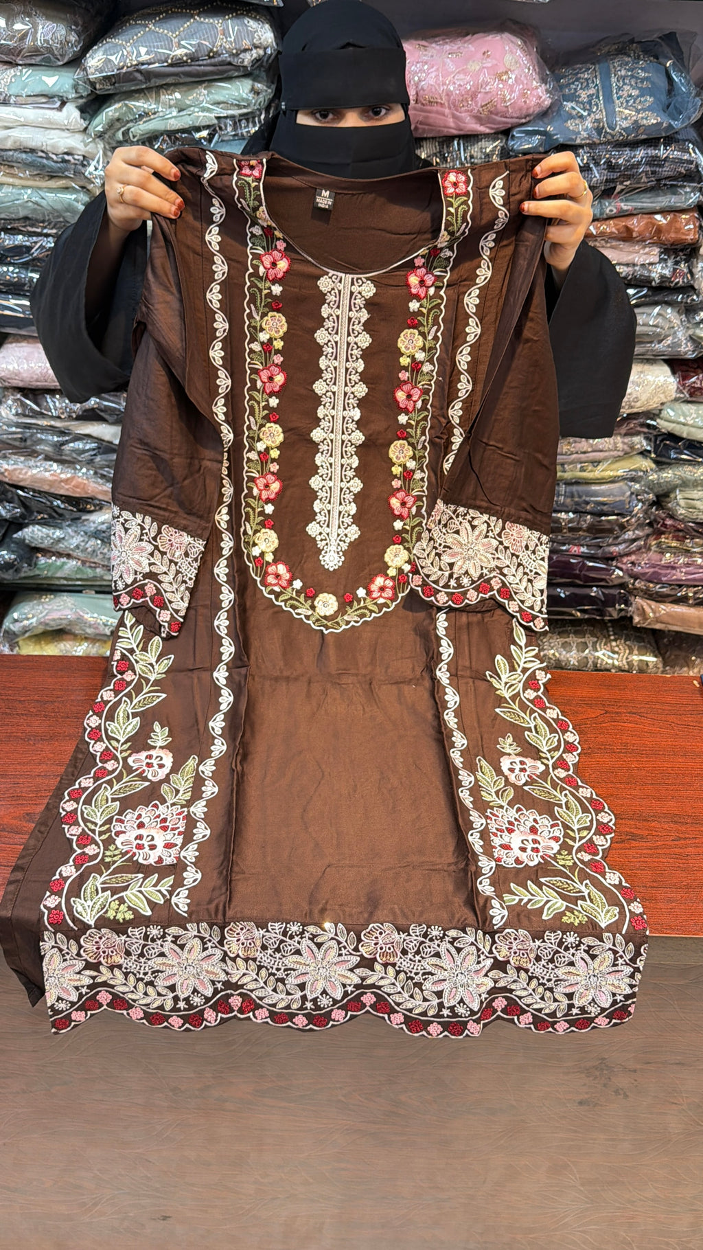 028 Pakistani Embroidered suits