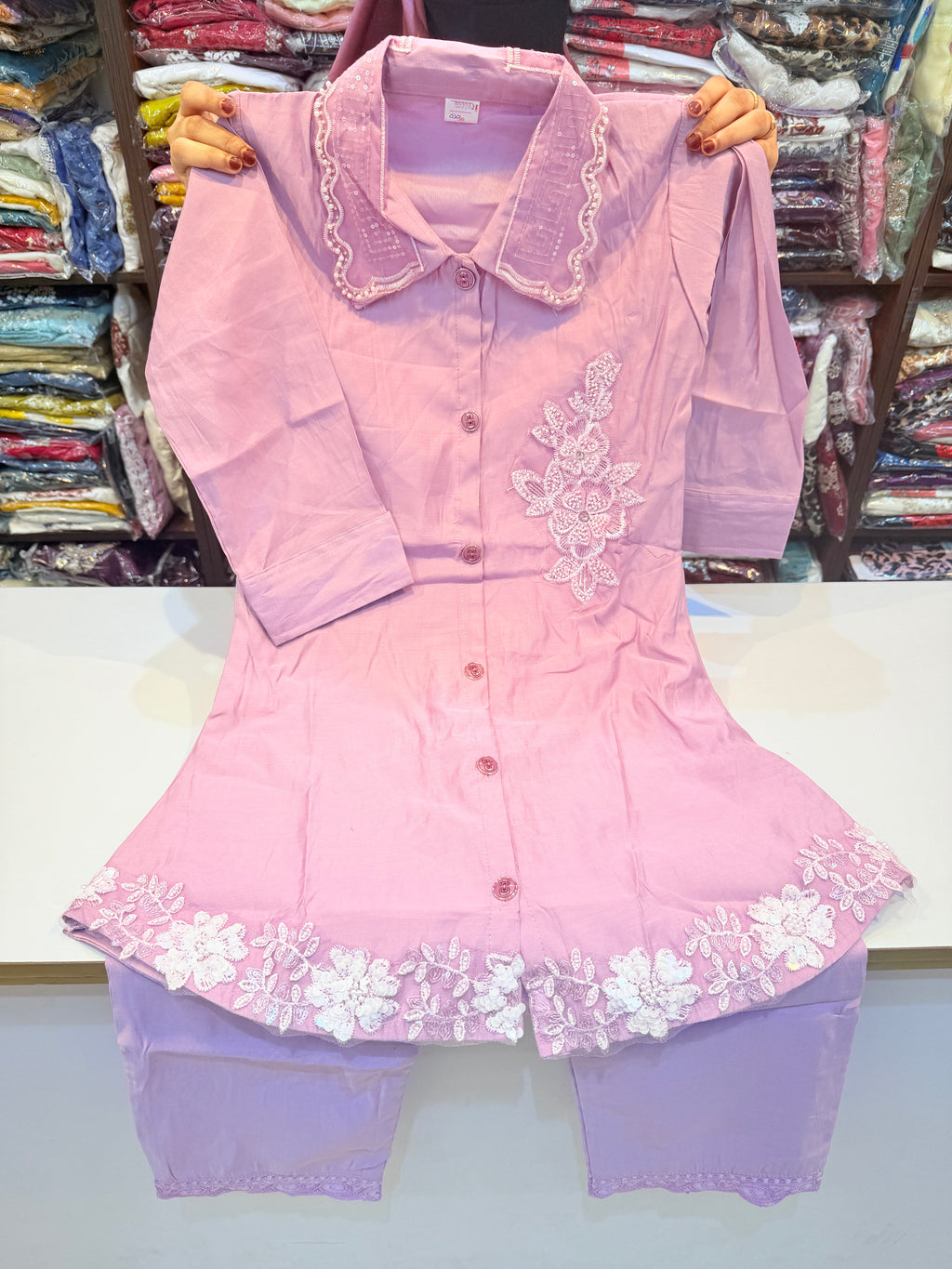 005 Girls wear