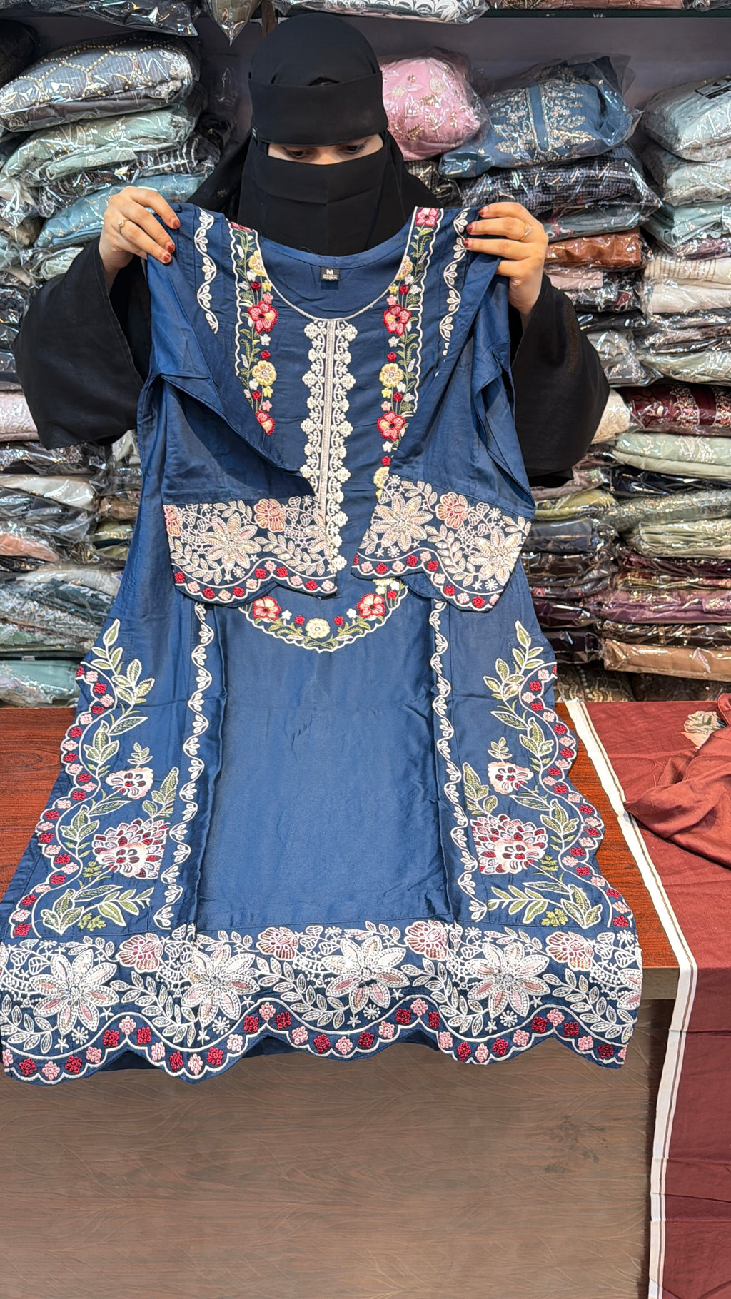 028 Pakistani Embroidered suits